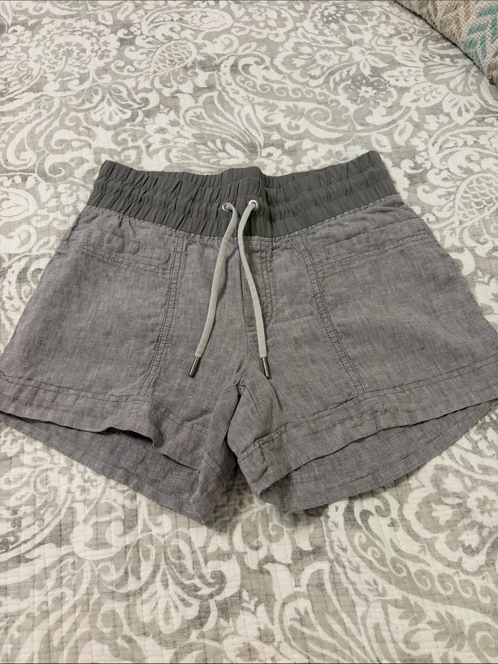 Athleta Linen Lightweight Gray Drawstring Athletic Shorts